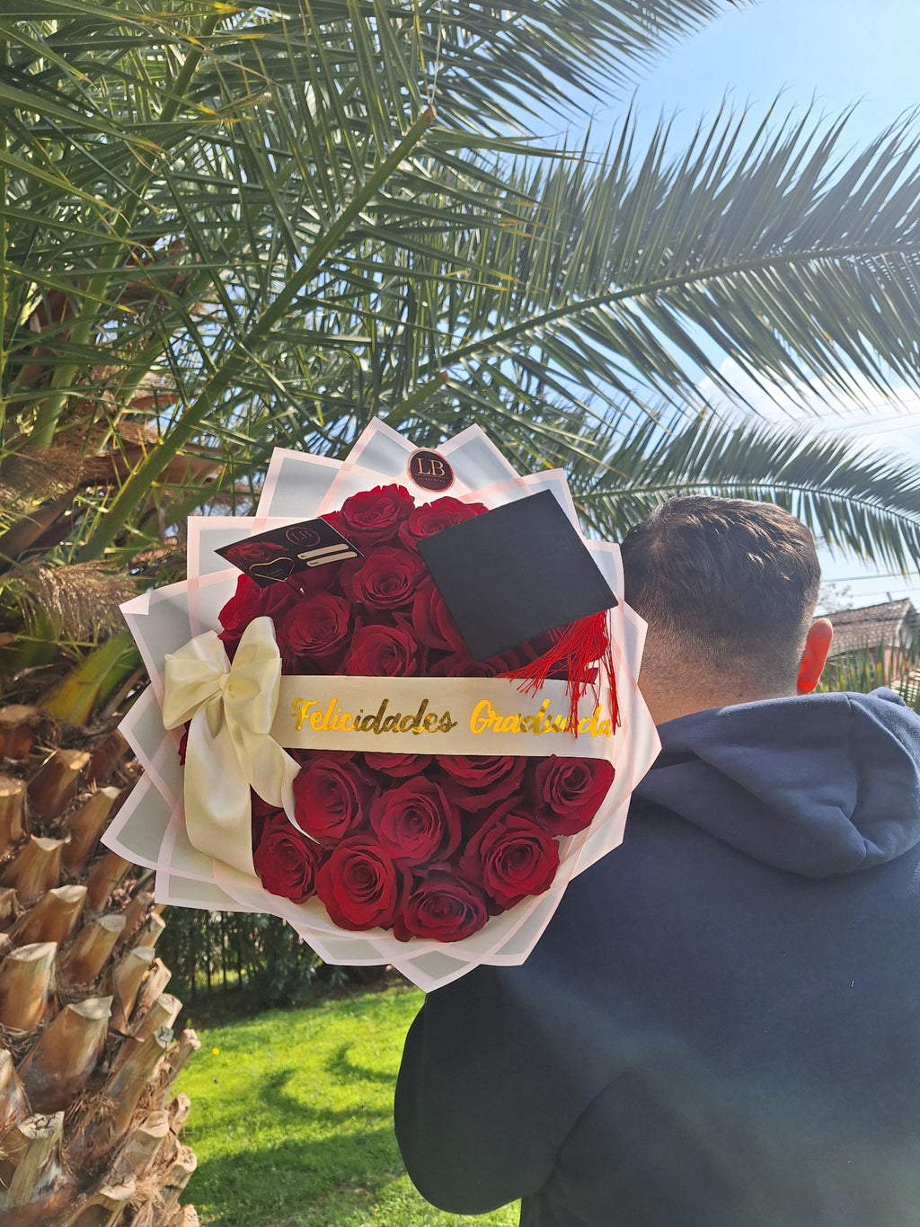 Ramo de 25 Rosas Naturales Graduada 🎓