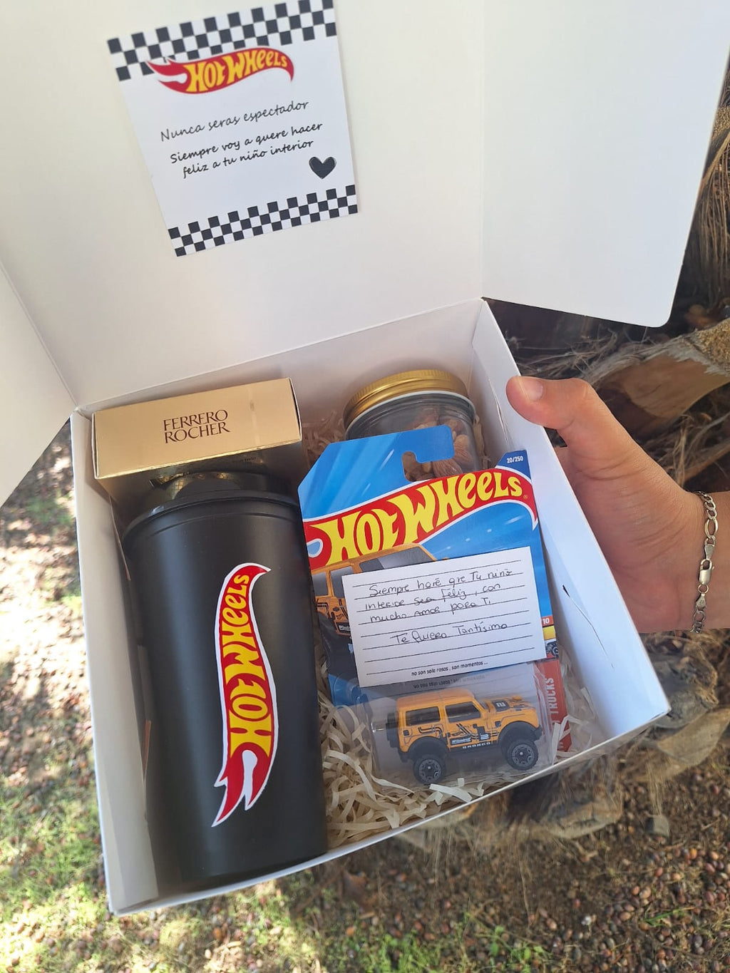 Caja Hotwheels