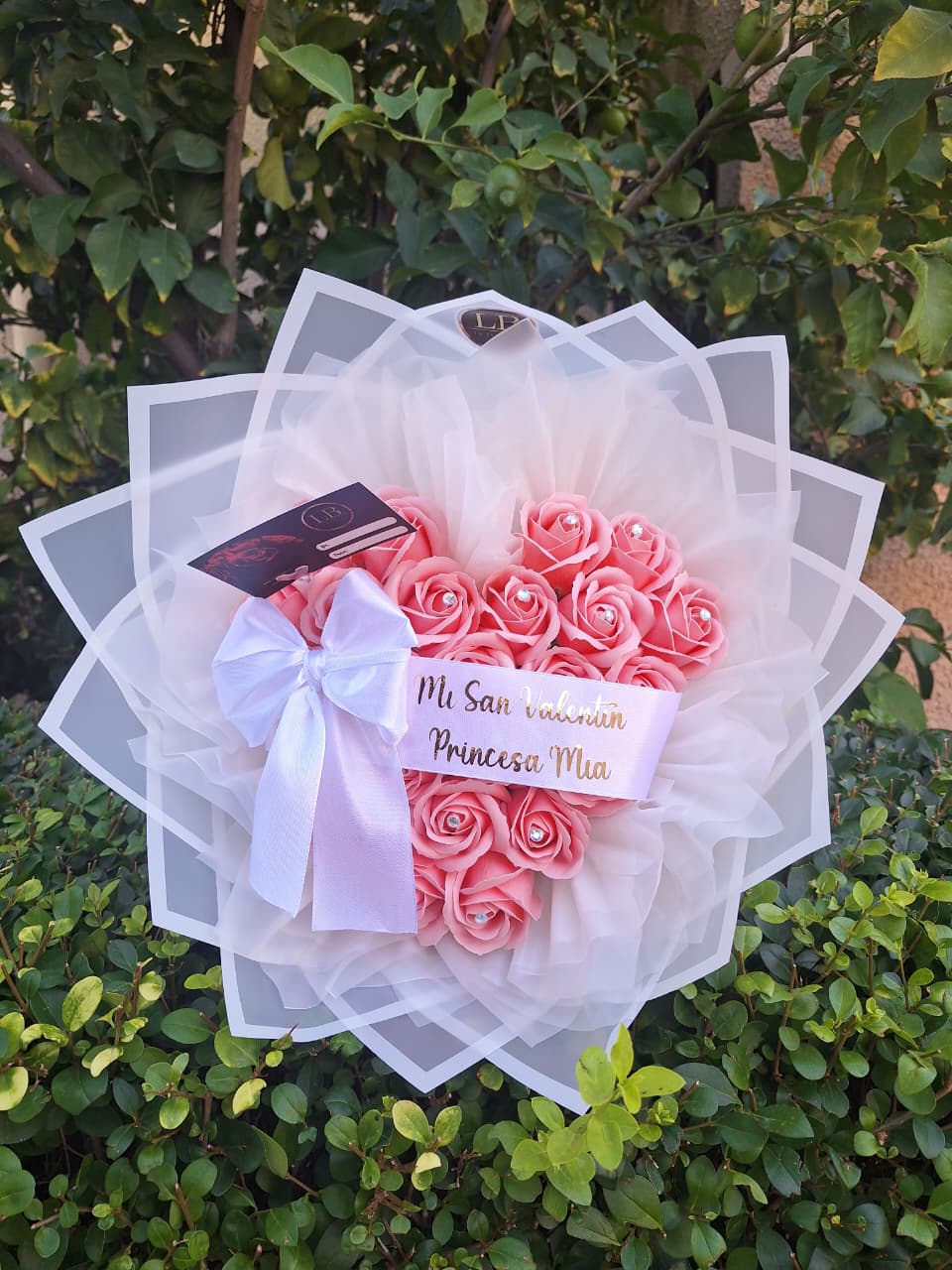 Promesa de Amor con 24 Rosas eternas